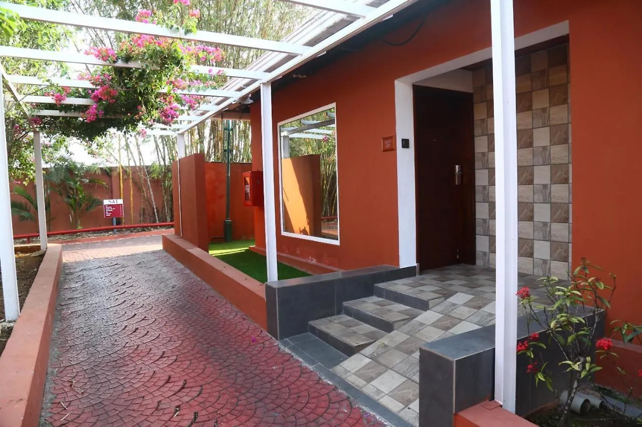 Saj Earth Resort & Convention Center , Kochi Nedumbassery 5*,  India